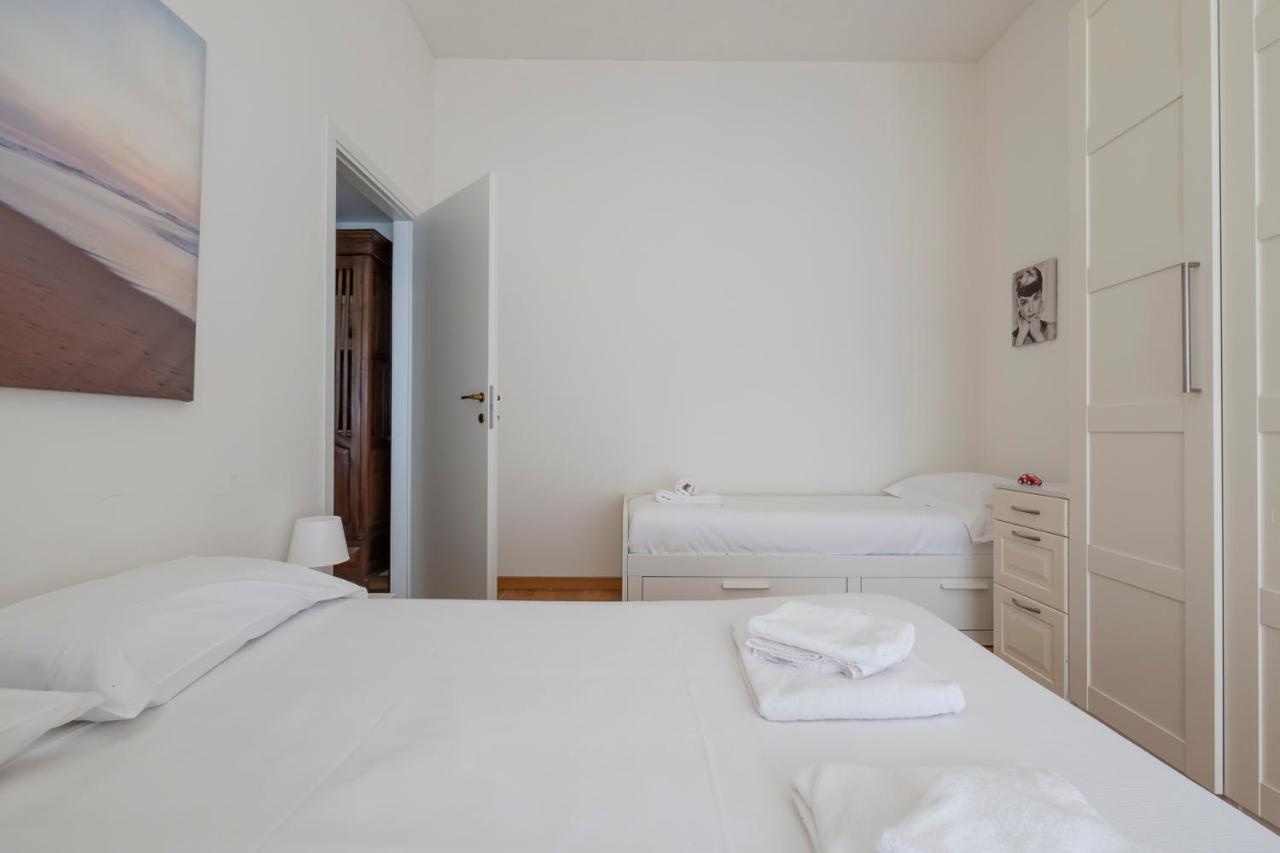 Luxury Flat Between Navigli And Duomo - Sambuco Milan Extérieur photo